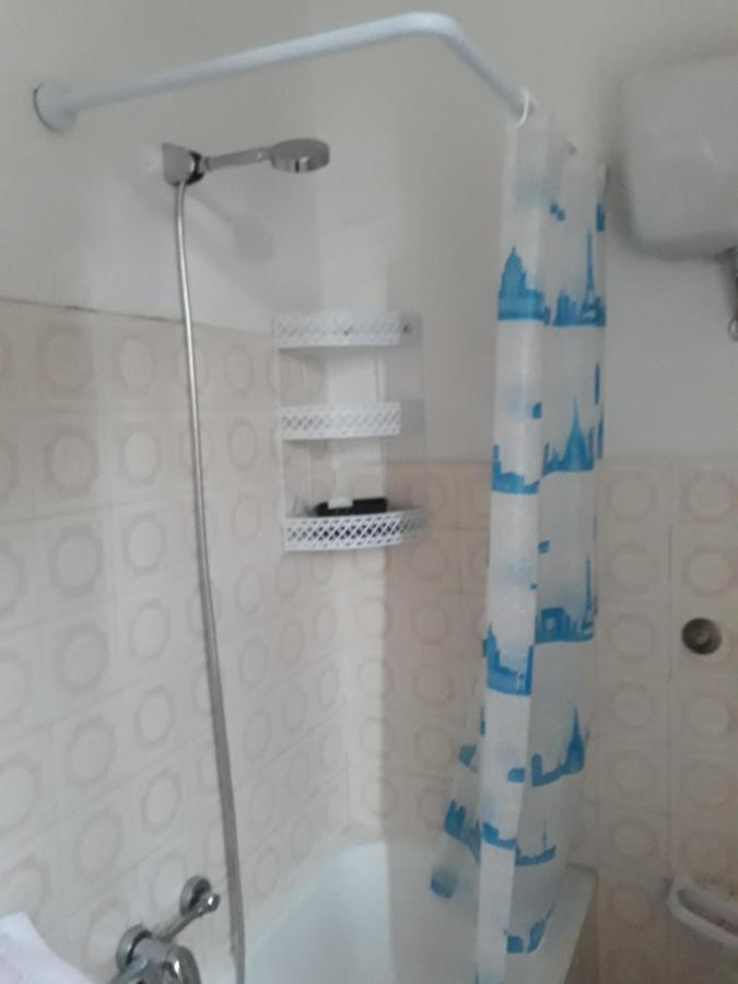 Oksyroma Frühstückspension Rom